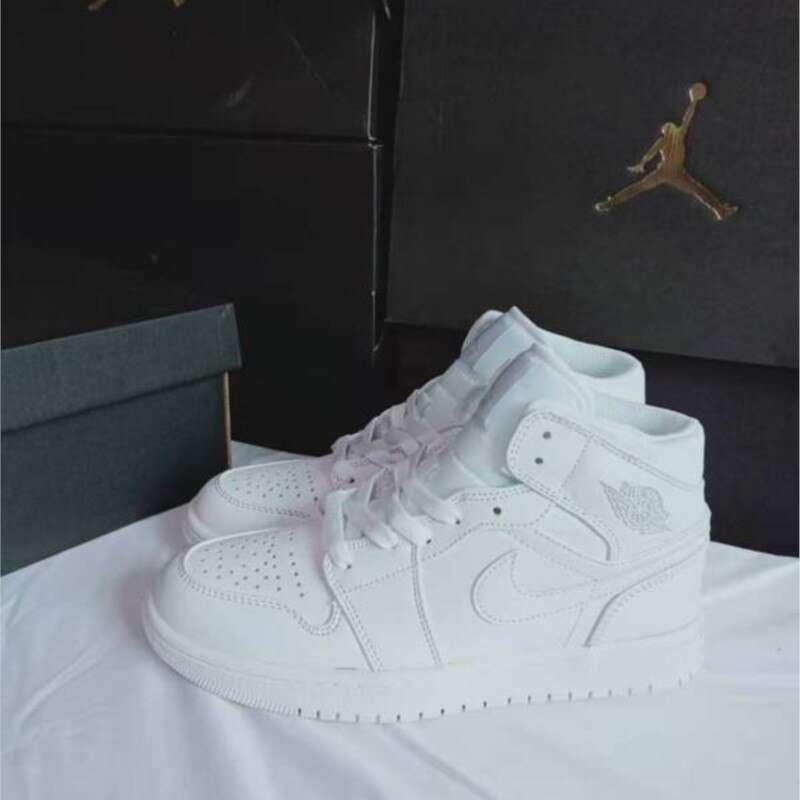 Original Unisex Nike Air Jordan 1 Original Men's Basketball Shoes White High-top Comfortable Sports Outdoor Sneakers 555088-140