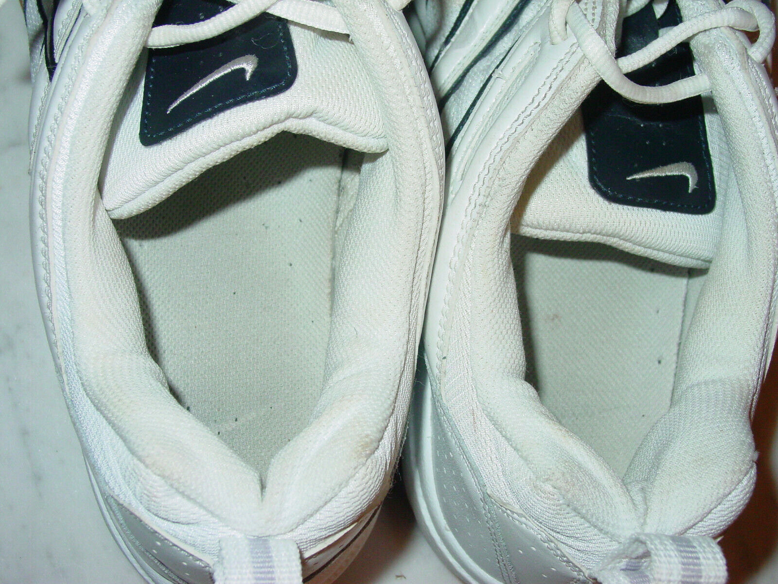 Nike Epic React Flyknit 2 Women's Running Shoes Size 8 Black