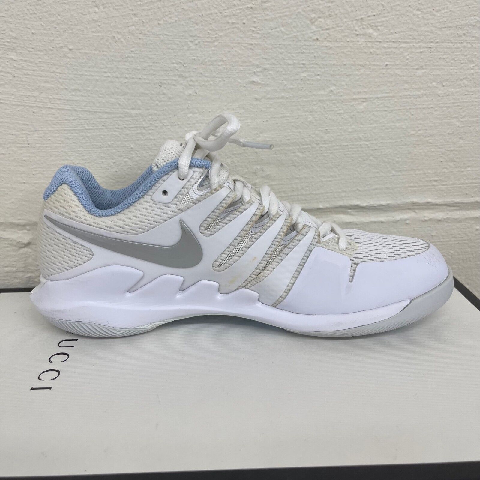 Nike Air Zoom Vapor X AA8027-105 White Mettalic Silver Tennis Shoes Women's Sz 8