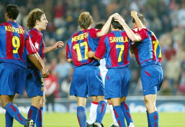 FC Barcelona 2002 2003 Home Jersey #9 Kuivert Nike Shirt Size L Retro Vintage