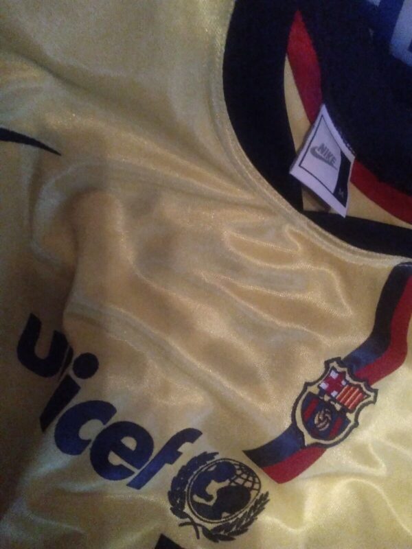 LOT RARE jersey Leo Messi #10 unisef Soccer Football Barcelona nike sz 14 yellow